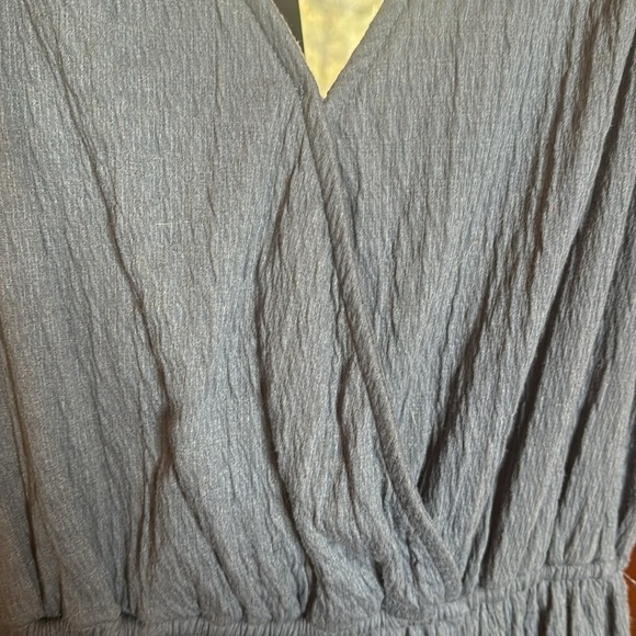 Universal Thread Women's Wrap Front Blue Romper Size XS NWOT - Picture 3 of 10